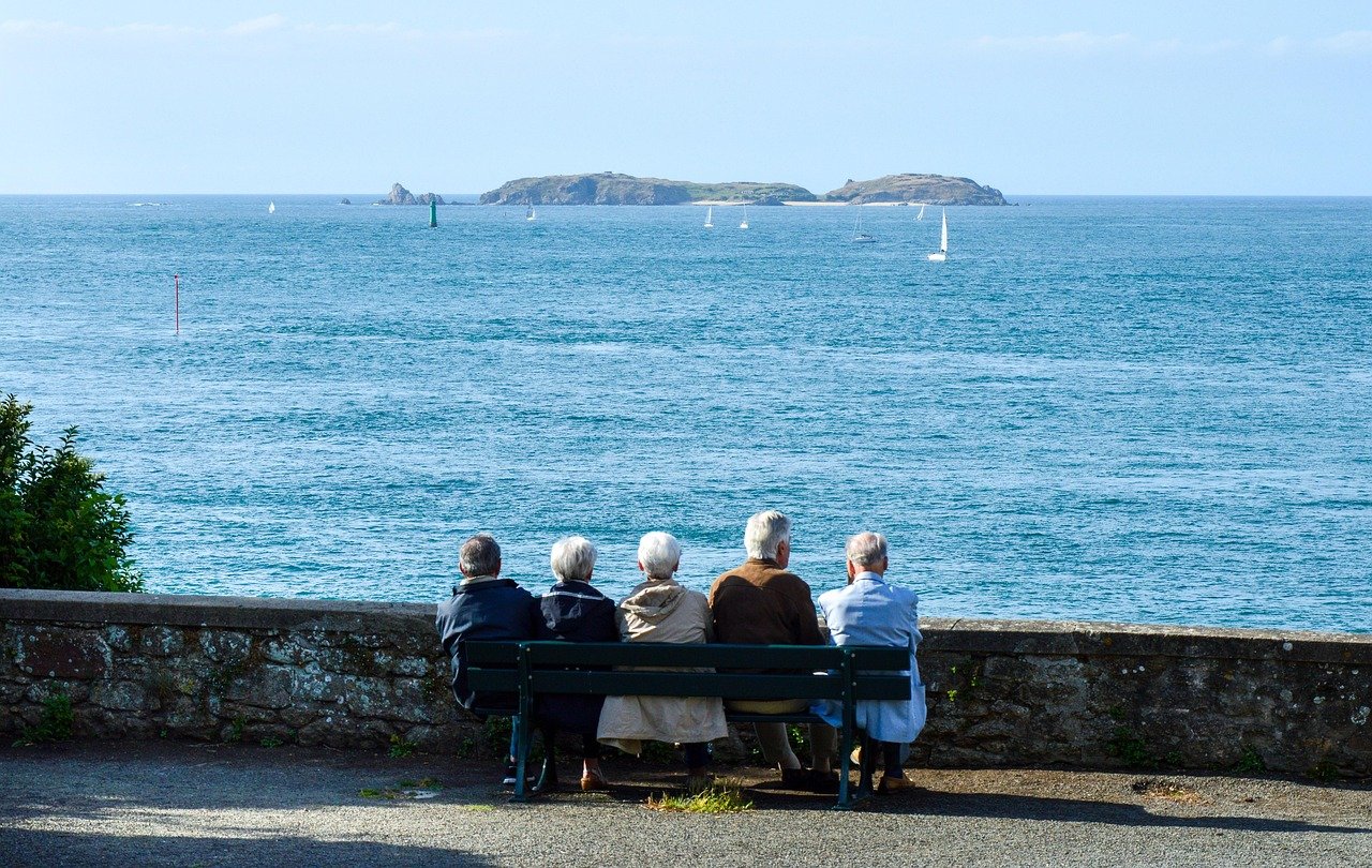 Understanding the Average Net Worth of a 75-Year-Old Couple